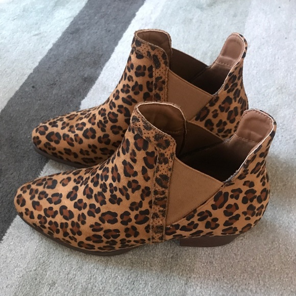 ⚡️1 left! ⚡️🍁 Leopard Print Booties - Picture 5 of 6